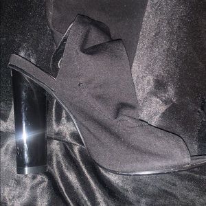Heels/booties